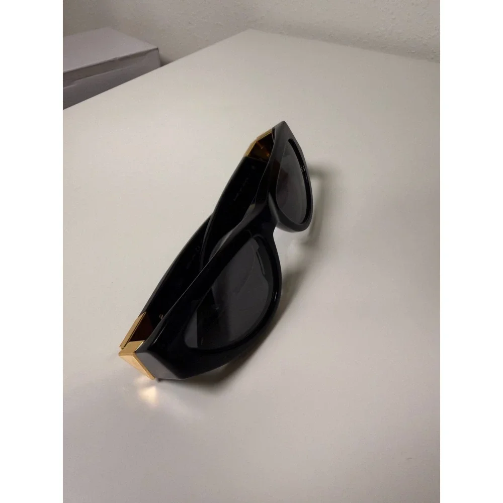 Bottega Veneta black glasses